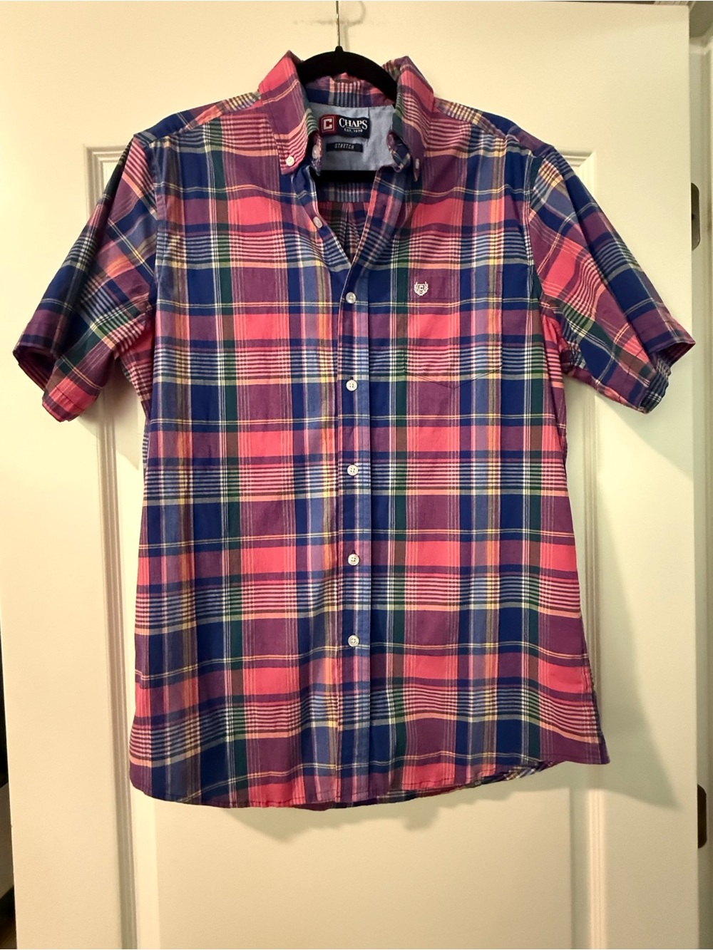 Chaps Men's Pink & Blue Plaid Short-Sleeve Button-Down Shirt